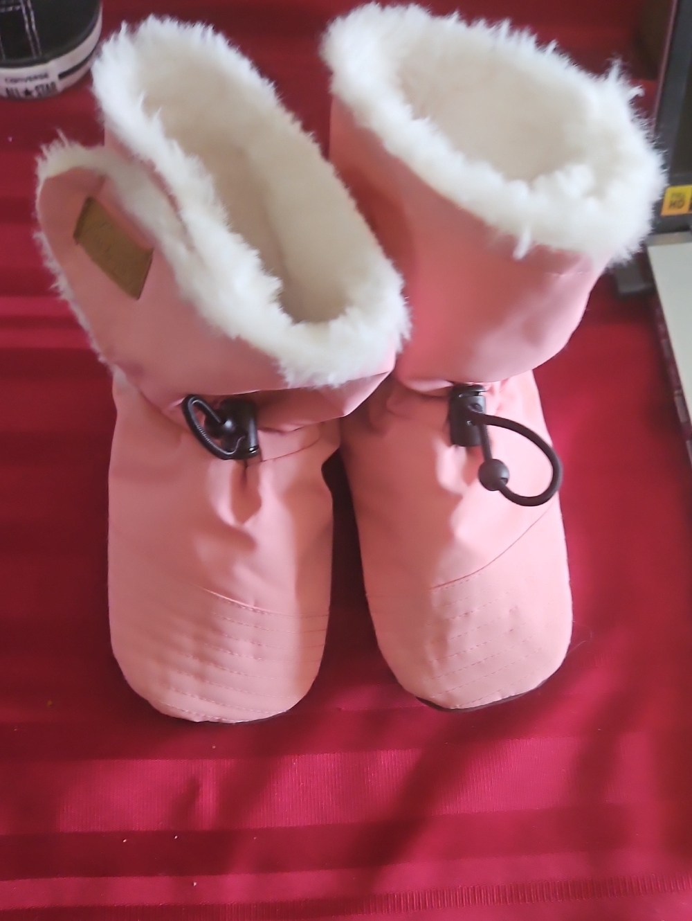 Kids Pink Faux-Fur Lined Winter Boots with Toggle Closure